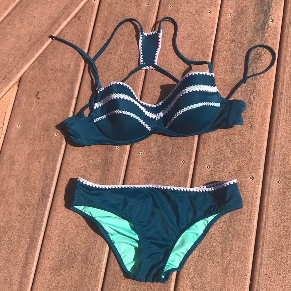 cutest turquoise bikini swimsuit